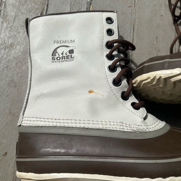 Women’s Sorel 1964 Premium Waterproof Leather Rubber Boots White Size 9 - Picture 2 of 6